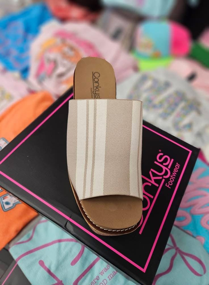 Mugshot Tan Wedge