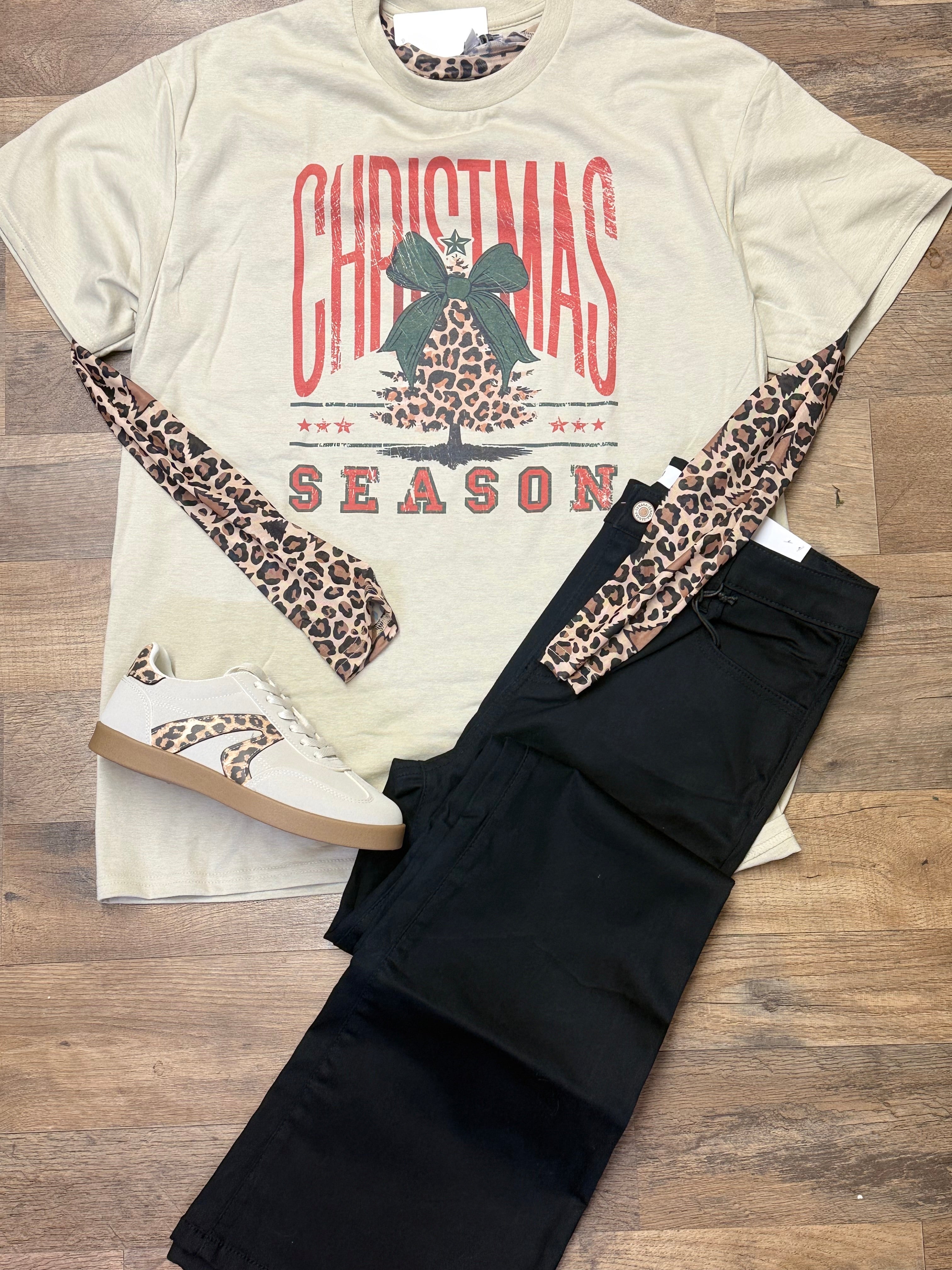 Christmas Season Leopard