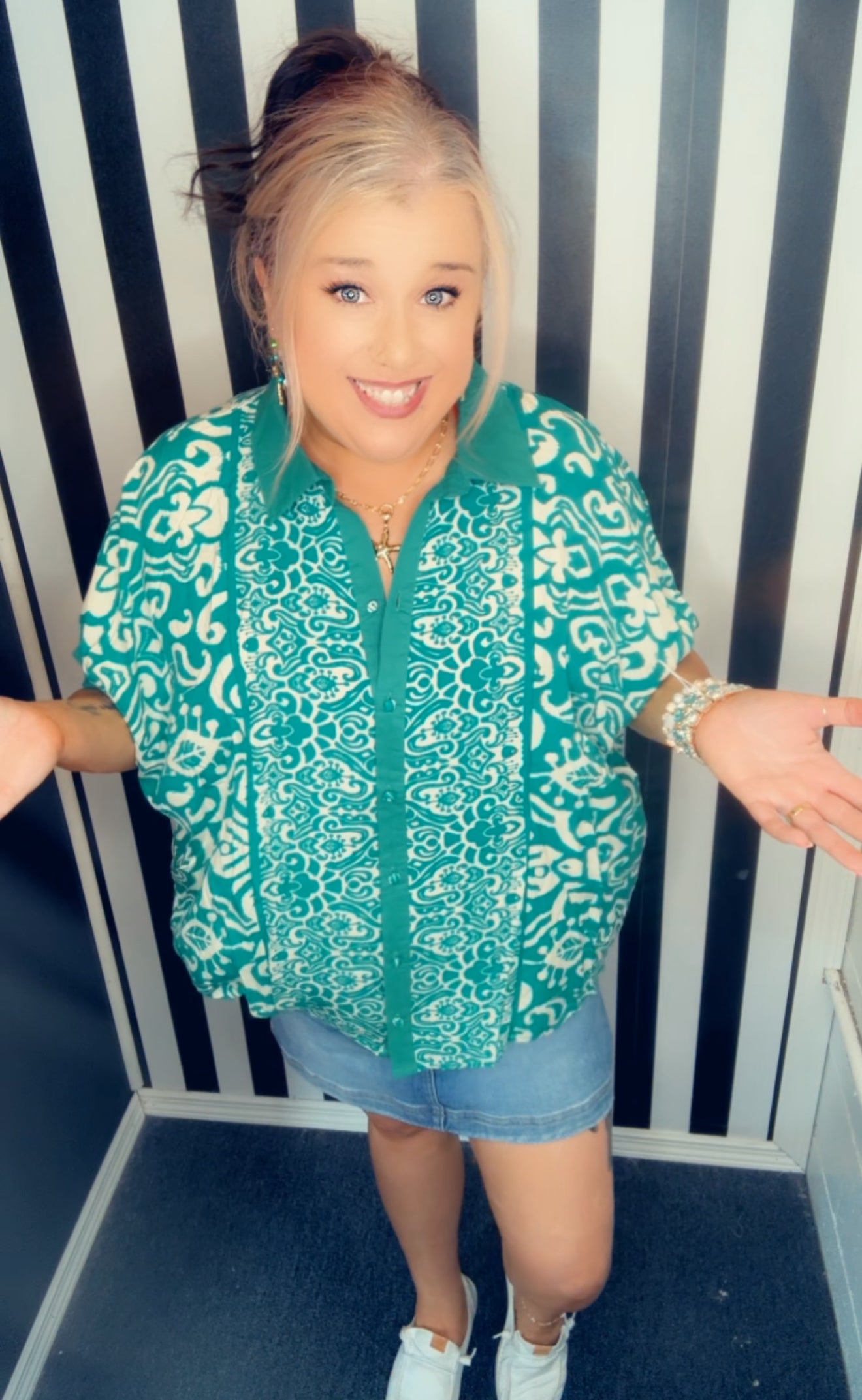 Plus Borderline Top