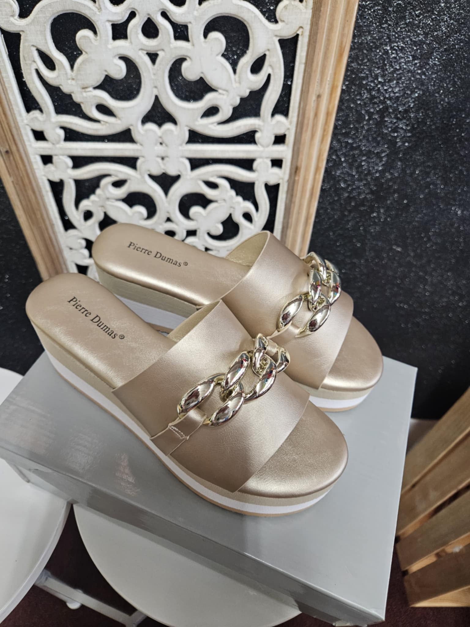 Gold Chain Wedge